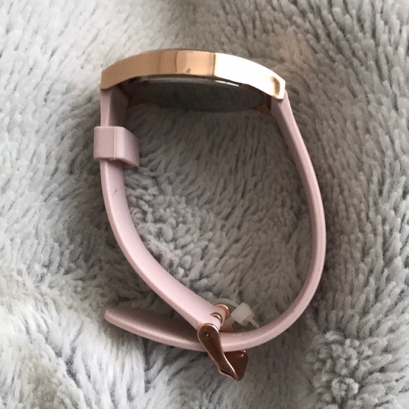 Rose gold and baby pink watch - Picture 2 of 3